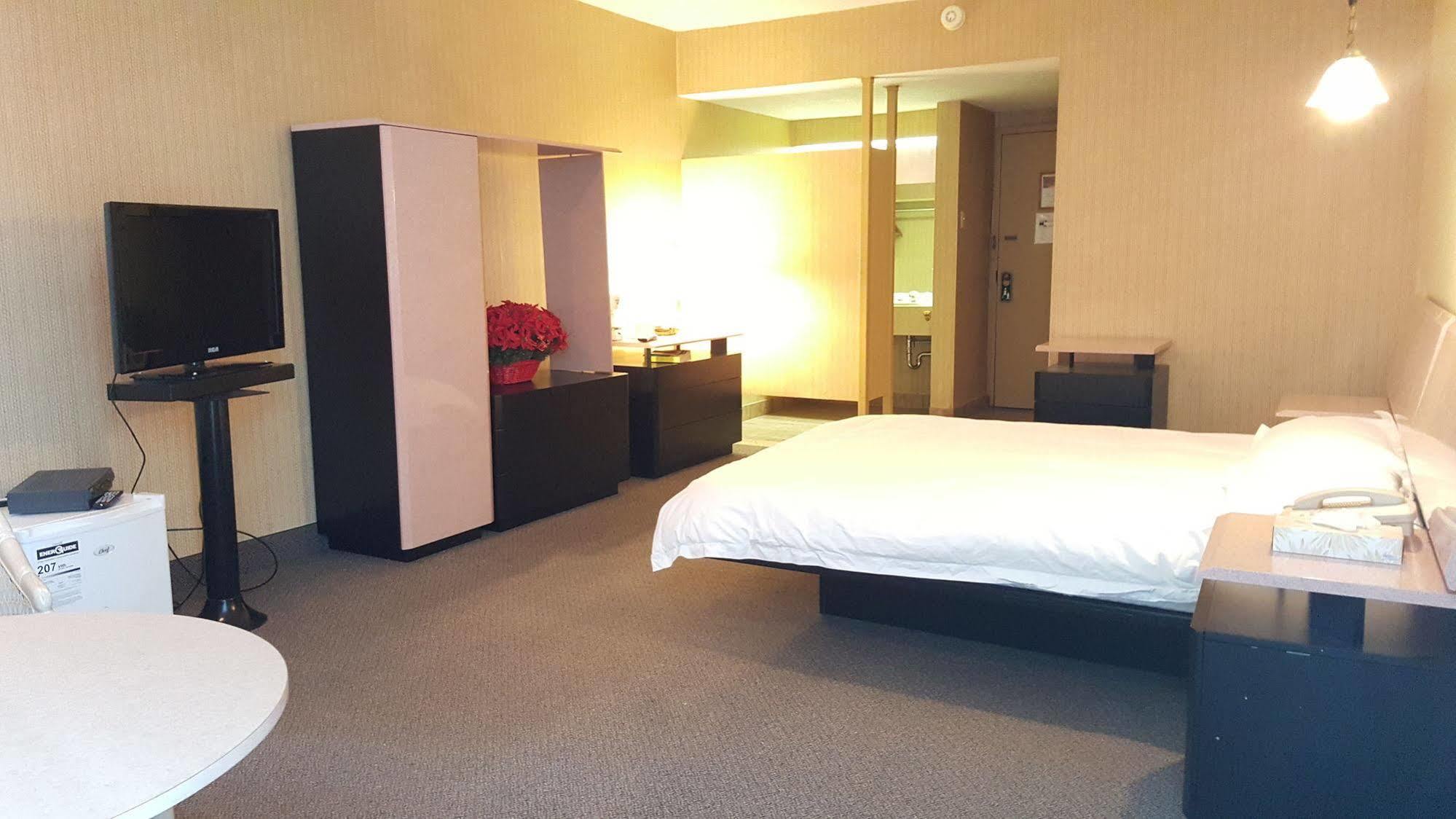 Hotel Motel Penn-Mass Hotel 2*