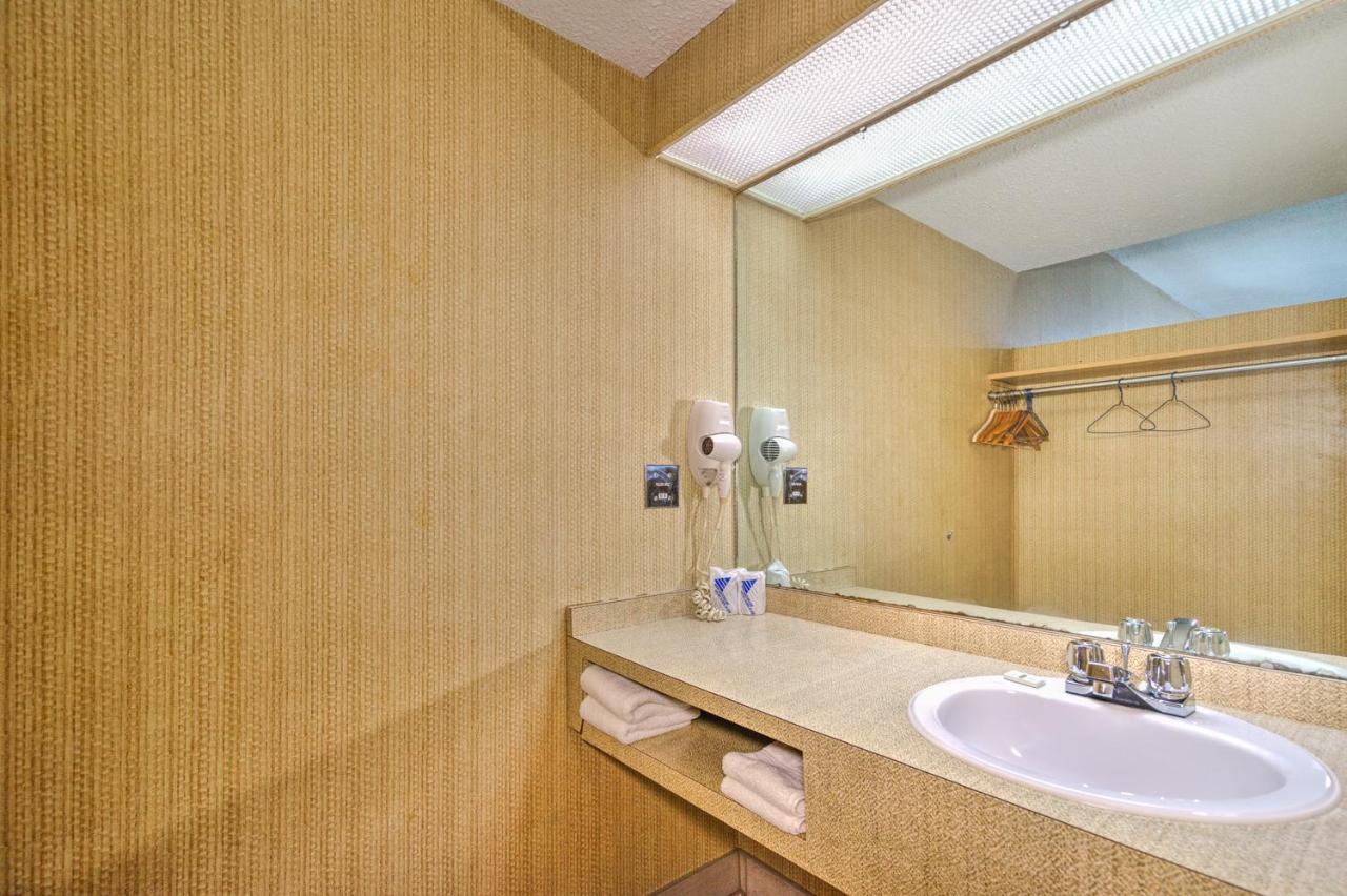 Hotel Motel Penn-Mass 2*
